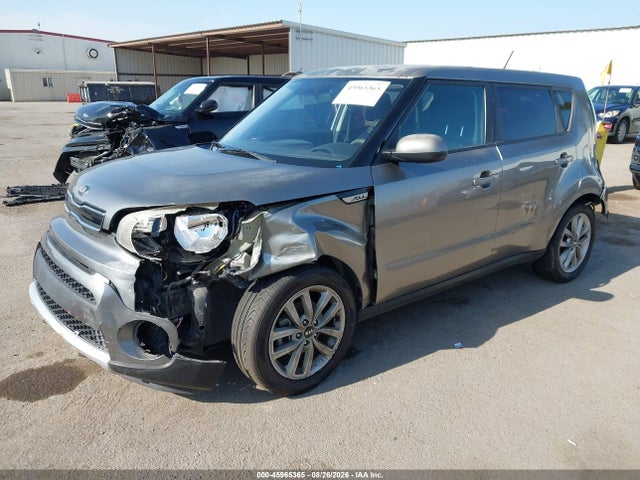 KIA SOUL + 2018 KNDJP3A50J7579558 Image 2