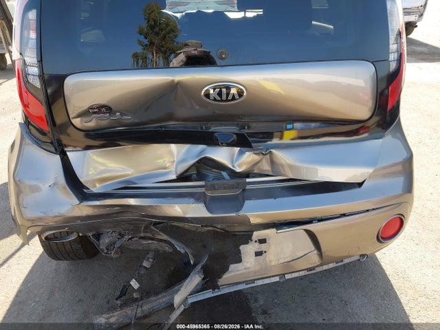 KIA SOUL + 2018 KNDJP3A50J7579558 Image 6