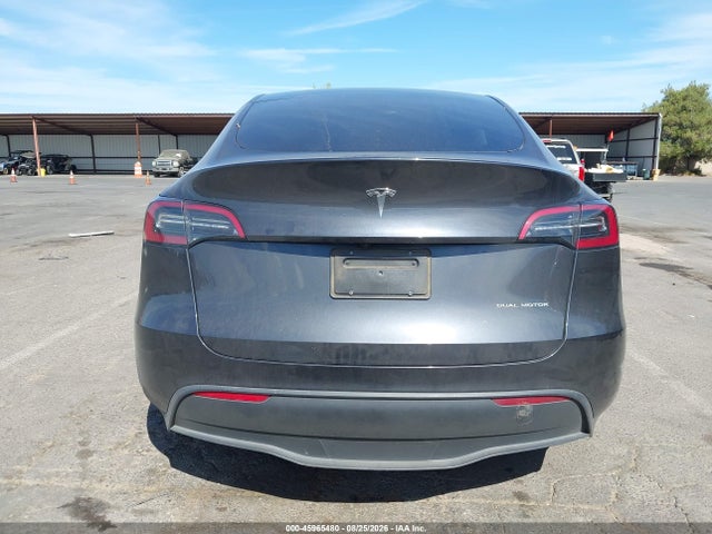 Продаж на аукціоні авто 2024 Tesla Model Y Long Range Dual Motor All-wheel Drive, vin: 7SAYGDEE1RF064561, номер лоту: 45965480