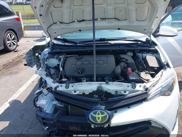 Продажа на аукционе авто 2018 Toyota Corolla Le, vin: 5YFBURHEXJP829621, номер лота: 45965495