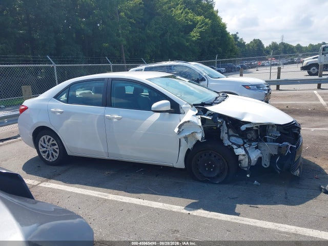 Продажа на аукционе авто 2018 Toyota Corolla Le, vin: 5YFBURHEXJP829621, номер лота: 45965495