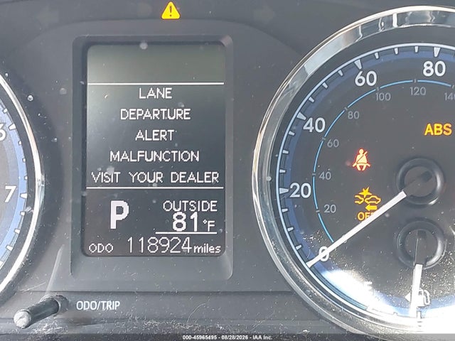 Продажа на аукционе авто 2018 Toyota Corolla Le, vin: 5YFBURHEXJP829621, номер лота: 45965495