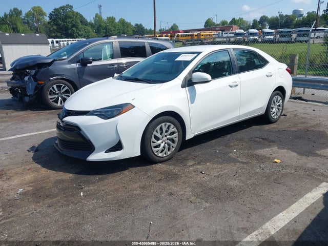 Продажа на аукционе авто 2018 Toyota Corolla Le, vin: 5YFBURHEXJP829621, номер лота: 45965495