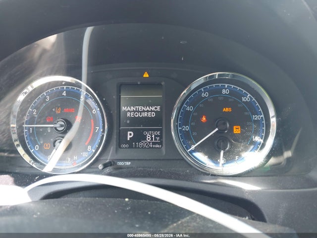 Продажа на аукционе авто 2018 Toyota Corolla Le, vin: 5YFBURHEXJP829621, номер лота: 45965495