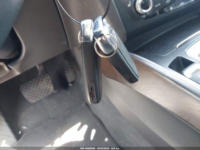 Audi Q5 2.0t Premium 2016 WA1C2AFP3GA008142 Image 11