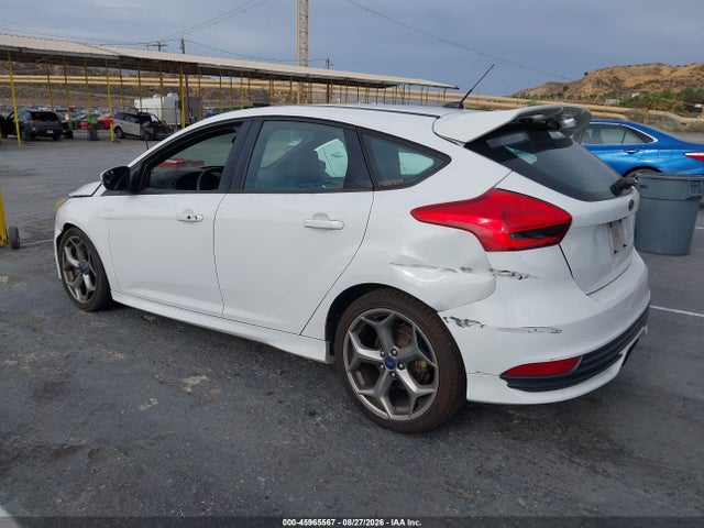 Ford FOCUS ST 2017 1FADP3L9XHL308558 Image 3