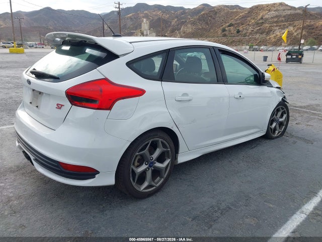 Ford FOCUS ST 2017 1FADP3L9XHL308558 Image 4