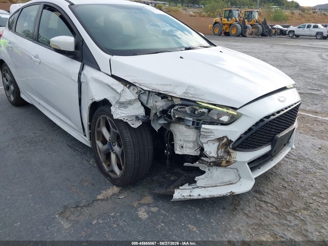 Ford FOCUS ST 2017 1FADP3L9XHL308558 Image 6
