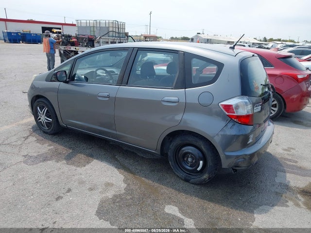2013 Honda Fit მანქანა იყიდება აუქციონზე, vin: JHMGE8H35DC080928, აუქციონის ნომერი: 45965587