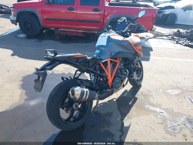 45965626 :رقم المزاد ، VBKV69401PM967396 vin ، 2023 Ktm 1290 Super Duke Gt مزاد بيع