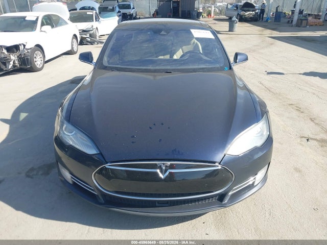 Tesla Model S 85d/p85d 2015 5YJSA1H43FF084246 Image 14