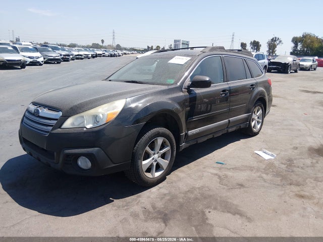 Subaru Outback 2.5i Premium 2014 4S4BRBCC8E3204174 Image 2