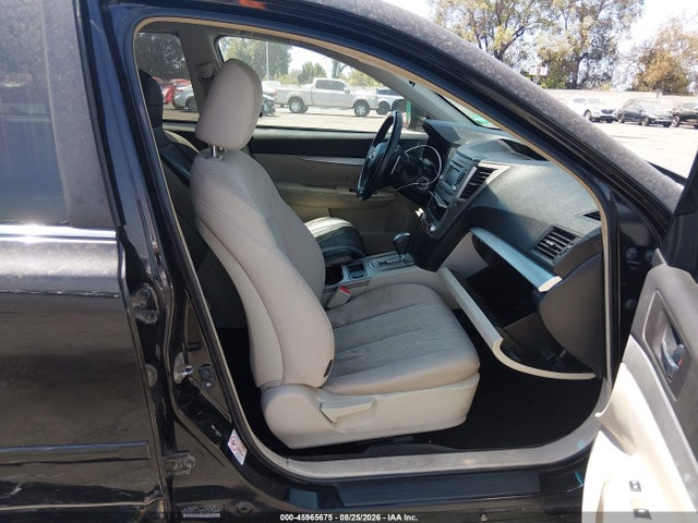 Subaru Outback 2.5i Premium 2014 4S4BRBCC8E3204174 Image 5