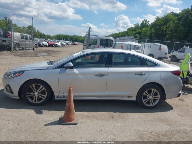 2019 Hyundai Sonata Sport მანქანა იყიდება აუქციონზე, vin: 5NPE34AF3KH806749, აუქციონის ნომერი: 45965732
