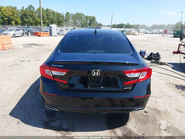 Honda Accord Touring 2018 1HGCV1F94JA192871 Image 16