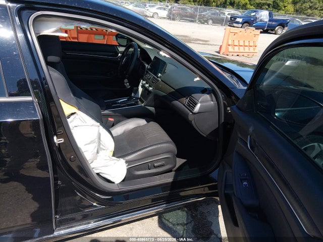 Honda Accord Touring 2018 1HGCV1F94JA192871 Image 5
