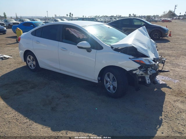 Продажа на аукционе авто 2018 Chevrolet Cruze Ls Auto, vin: 1G1BC5SM6J7220984, номер лота: 45965814