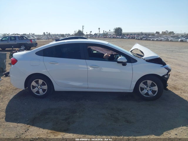 Продажа на аукционе авто 2018 Chevrolet Cruze Ls Auto, vin: 1G1BC5SM6J7220984, номер лота: 45965814