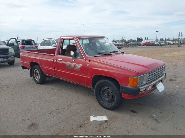 1986 Toyota Pickup 1 Ton Long Bed Rn55 მანქანა იყიდება აუქციონზე, vin: JT4RN55E2G0175533, აუქციონის ნომერი: 45965827