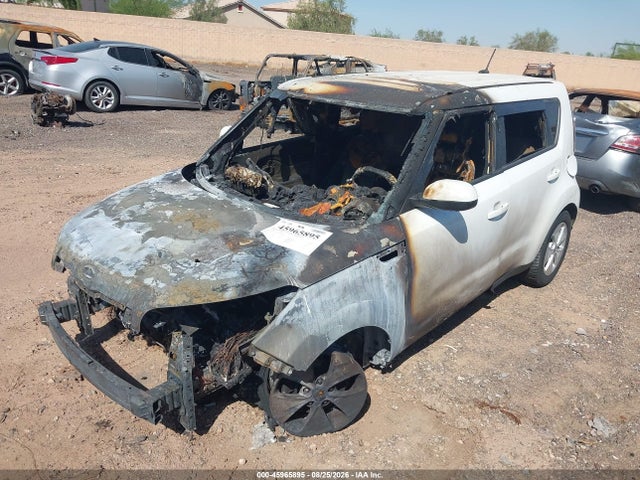 KIA Soul ! 2014 KNDJN2A23E7019898 Image 2