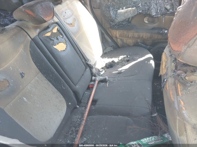 KIA Soul ! 2014 KNDJN2A23E7019898 Image 8