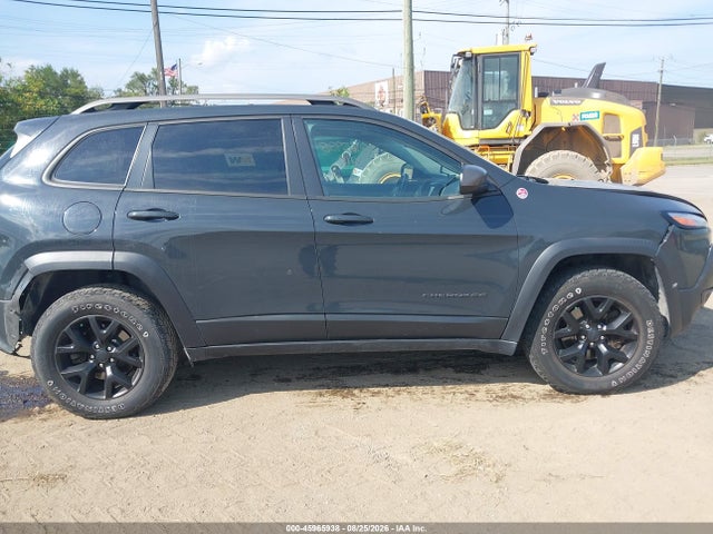 45965938 :رقم المزاد ، 1C4PJMBS1GW232437 vin ، 2016 Jeep Cherokee Trailhawk مزاد بيع