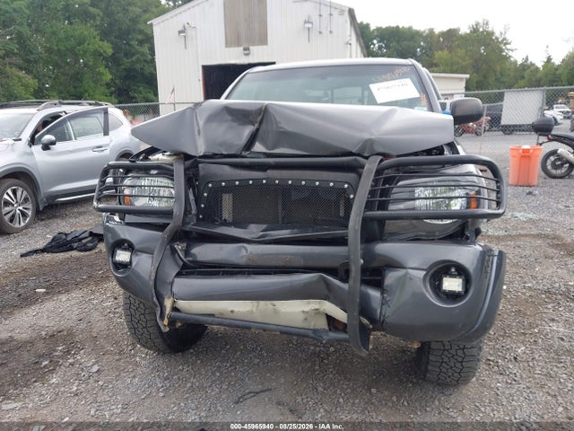 2011 Toyota Tacoma Base V6 მანქანა იყიდება აუქციონზე, vin: 3TMLU4EN3BM065700, აუქციონის ნომერი: 45965940