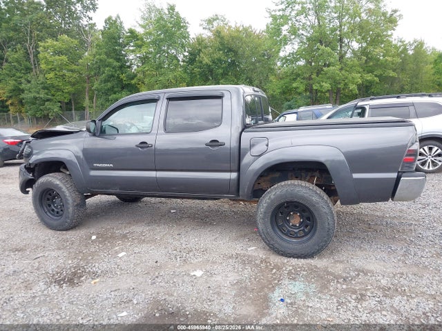 2011 Toyota Tacoma Base V6 მანქანა იყიდება აუქციონზე, vin: 3TMLU4EN3BM065700, აუქციონის ნომერი: 45965940