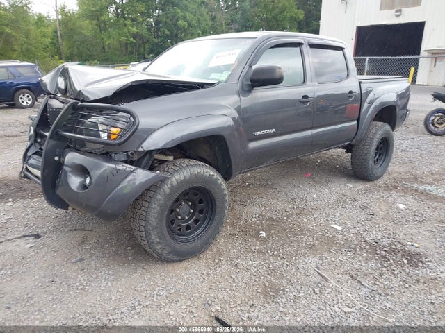 2011 Toyota Tacoma Base V6 მანქანა იყიდება აუქციონზე, vin: 3TMLU4EN3BM065700, აუქციონის ნომერი: 45965940