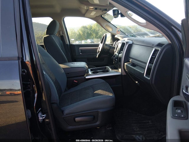 2018 Ram 1500 Big Horn  4x4 5'7 Box მანქანა იყიდება აუქციონზე, vin: 1C6RR7LG2JS140840, აუქციონის ნომერი: 45965944