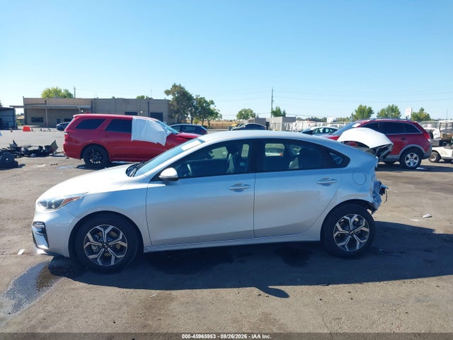 Aukcja sprzedaży 2021 Kia Forte Lxs, vin: 3KPF24AD1ME363952, numer aukcji: 45965953