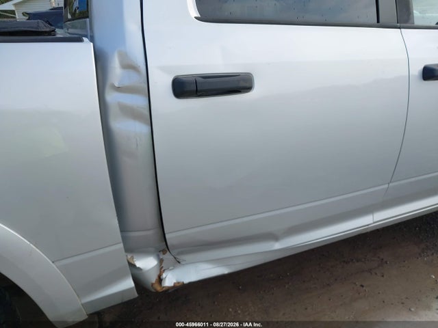 45966011 :رقم المزاد ، 1C6RR7LG1FS563903 vin ، 2015 Ram 1500 Outdoorsman مزاد بيع