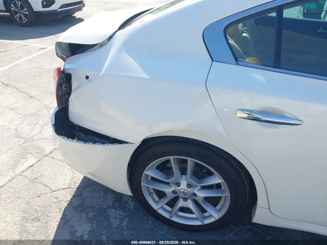 45966031 :رقم المزاد ، 1N4AA5AP8AC830421 vin ، 2010 Nissan Maxima 3.5 Sv مزاد بيع