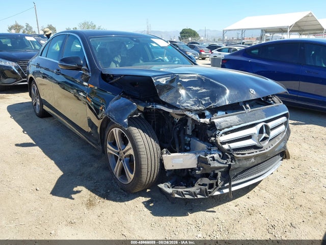 2019 Mercedes-benz E 300 მანქანა იყიდება აუქციონზე, vin: WDDZF4JB5KA678940, აუქციონის ნომერი: 45966089