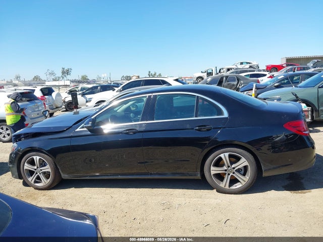 Продажа на аукционе авто 2019 Mercedes-benz E 300, vin: WDDZF4JB5KA678940, номер лота: 45966089
