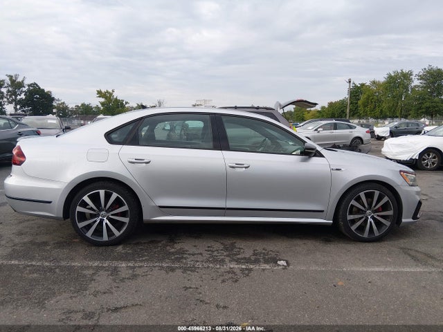 2018 Volkswagen Passat 3.6l V6 Gt მანქანა იყიდება აუქციონზე, vin: 1VWJM7A37JC051924, აუქციონის ნომერი: 45966213