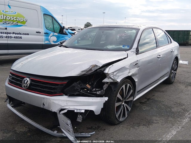 2018 Volkswagen Passat 3.6l V6 Gt მანქანა იყიდება აუქციონზე, vin: 1VWJM7A37JC051924, აუქციონის ნომერი: 45966213