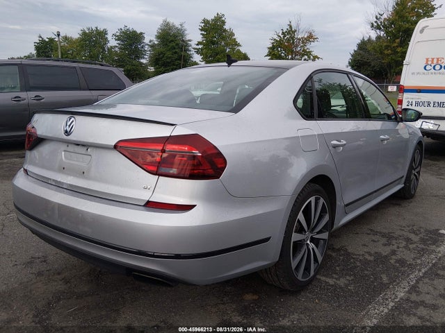 2018 Volkswagen Passat 3.6l V6 Gt მანქანა იყიდება აუქციონზე, vin: 1VWJM7A37JC051924, აუქციონის ნომერი: 45966213
