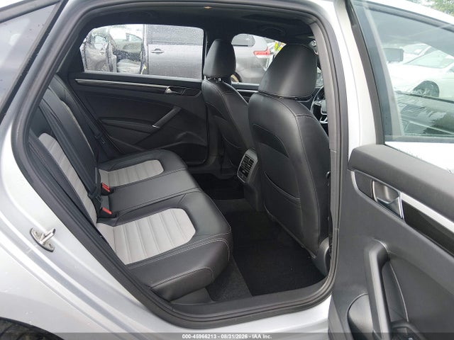 2018 Volkswagen Passat 3.6l V6 Gt მანქანა იყიდება აუქციონზე, vin: 1VWJM7A37JC051924, აუქციონის ნომერი: 45966213