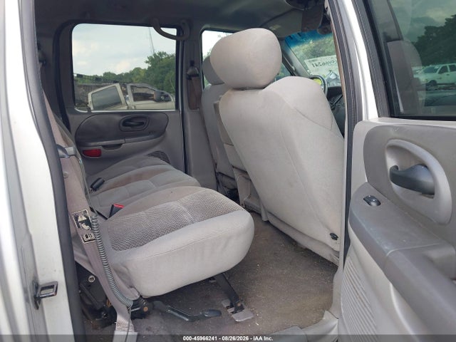 45966241 :رقم المزاد ، 1FTRW07672KE13461 vin ، 2002 Ford F-150 Lariat/xlt مزاد بيع