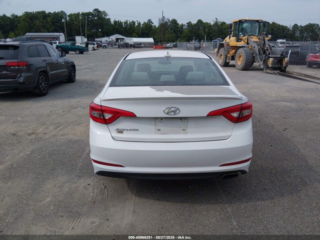 Hyundai SONATA SE 2016 5NPE24AFXGH279092 Image 16