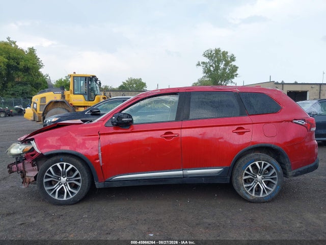 Продаж на аукціоні авто 2018 Mitsubishi Outlander Se, vin: JA4AZ3A38JZ037065, номер лоту: 45966264