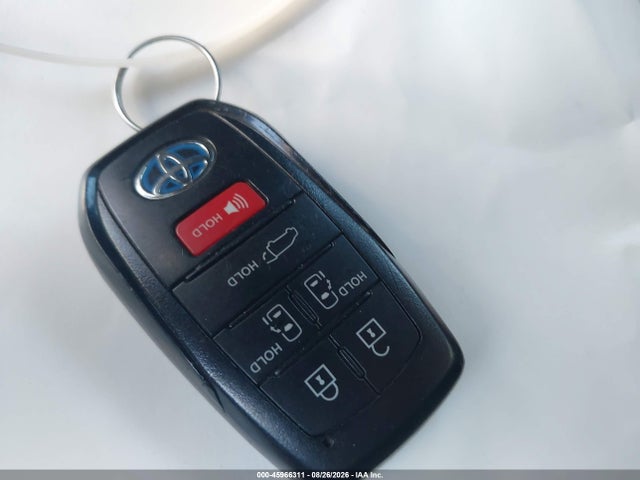 45966311 :رقم المزاد ، 5TDZRKECXMS057935 vin ، 2021 Toyota Sienna Limited مزاد بيع