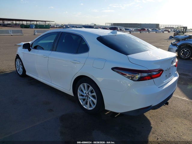 Toyota CAMRY LE 2022 4T1C11AK9NU025331 Image 3