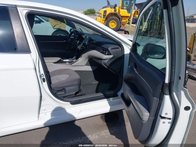 Toyota CAMRY LE 2022 4T1C11AK9NU025331 Image 5