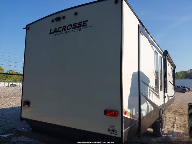 45966356 :رقم المزاد ، 5ZT2LCZB8PB011993 vin ، 2023 Forest River Lacrosse Rk Xluxury Lite 3411 Travel Trailer مزاد بيع