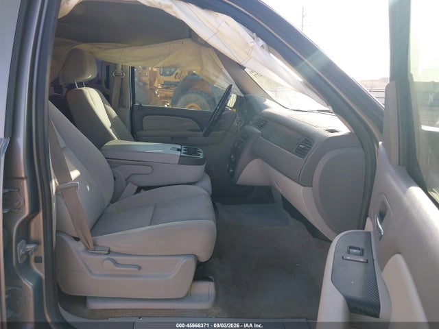Продажа на аукционе авто 2009 Chevrolet Tahoe Ls, vin: 1GNFC13CX9R200364, номер лота: 45966371