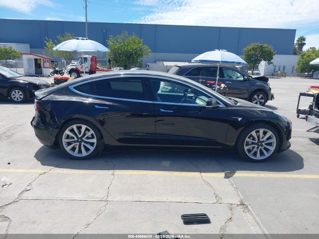 Продажа на аукционе авто 2018 Tesla Model 3 Long Range/mid Range, vin: 5YJ3E1EA3JF023507, номер лота: 45966438