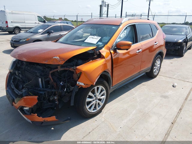 Nissan ROGUE SV 2018 5N1AT2MT1JC840666 Image 2