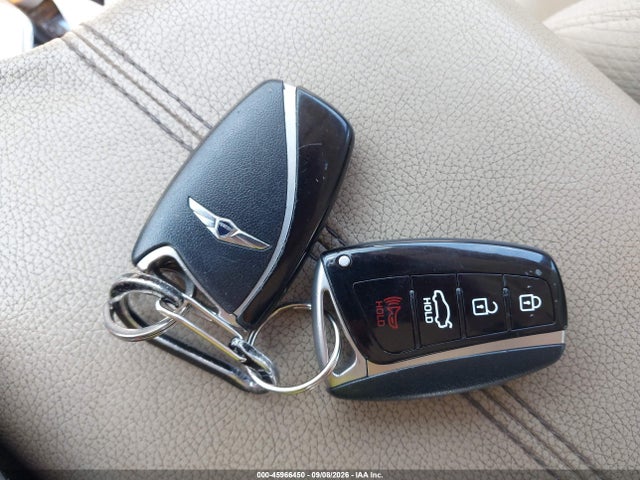 Hyundai Genesis 3.8 2016 KMHGN4JE7GU106669 Image 11
